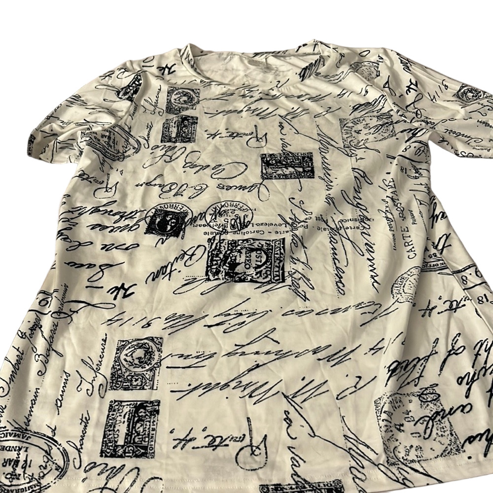 Letter print crew neck T new never worn large